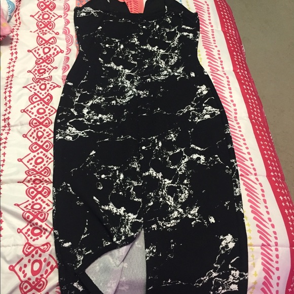 Charlotte Russe Black Marble Midi Dress - Picture 2 of 3